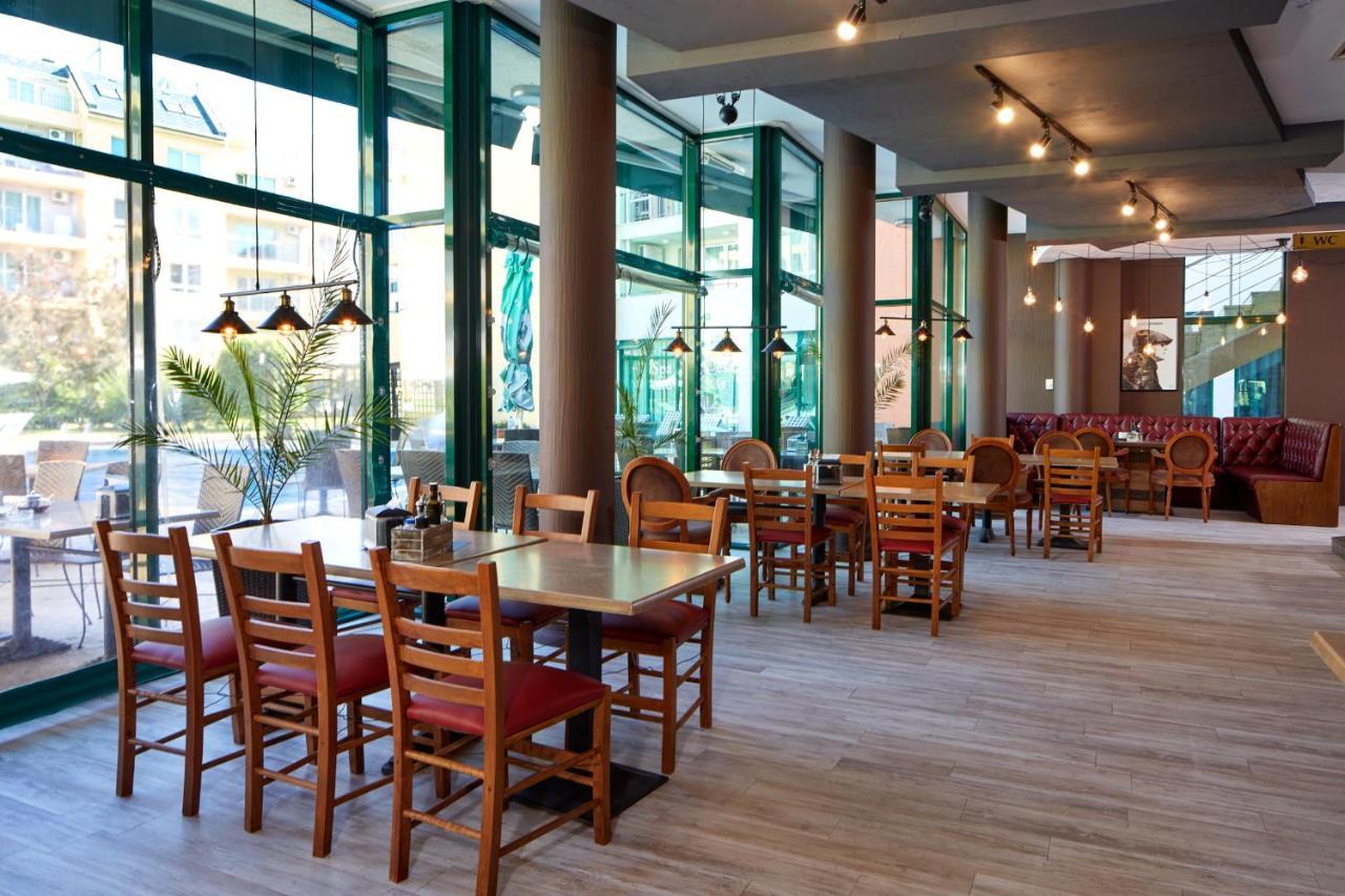 Pollo Resort Pantai Sunny Bagian luar foto