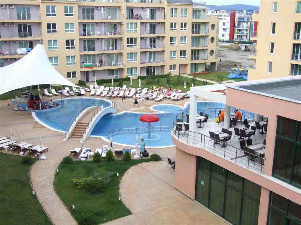 Pollo Resort Pantai Sunny Bagian luar foto