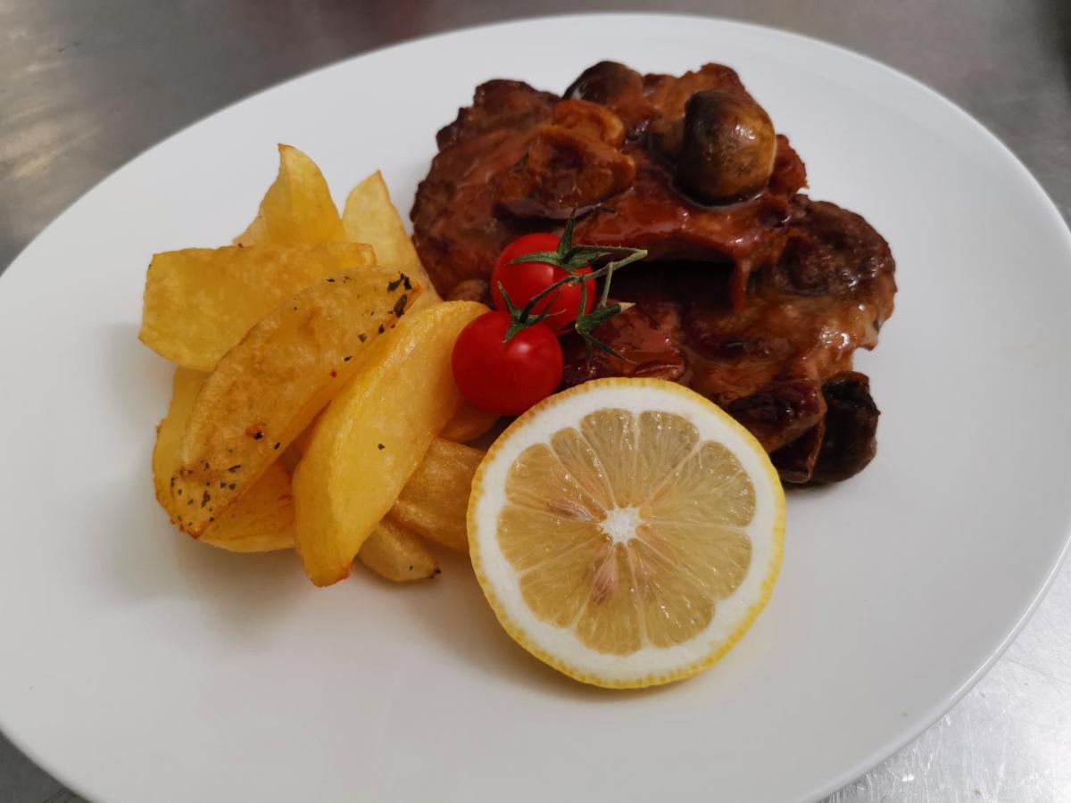 Pollo Resort Pantai Sunny Bagian luar foto